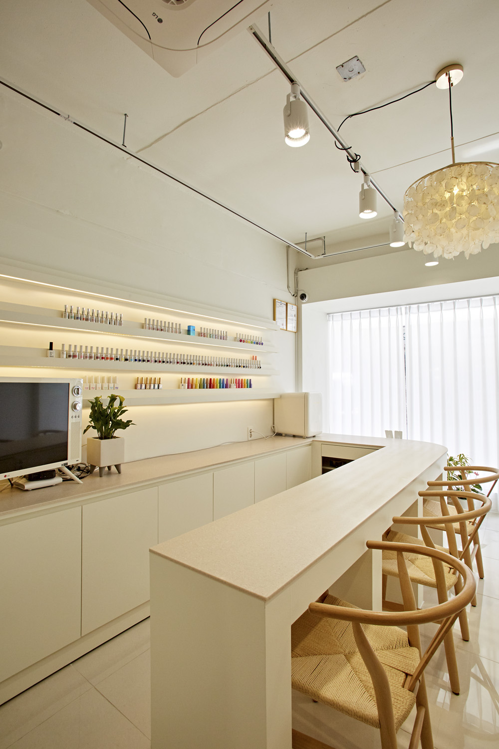 8 坪小空间打造温馨美式风-8