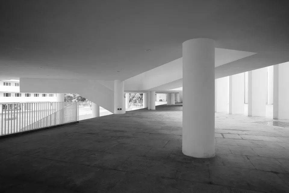 海口寰岛实验学校初中部丨中国海口-105