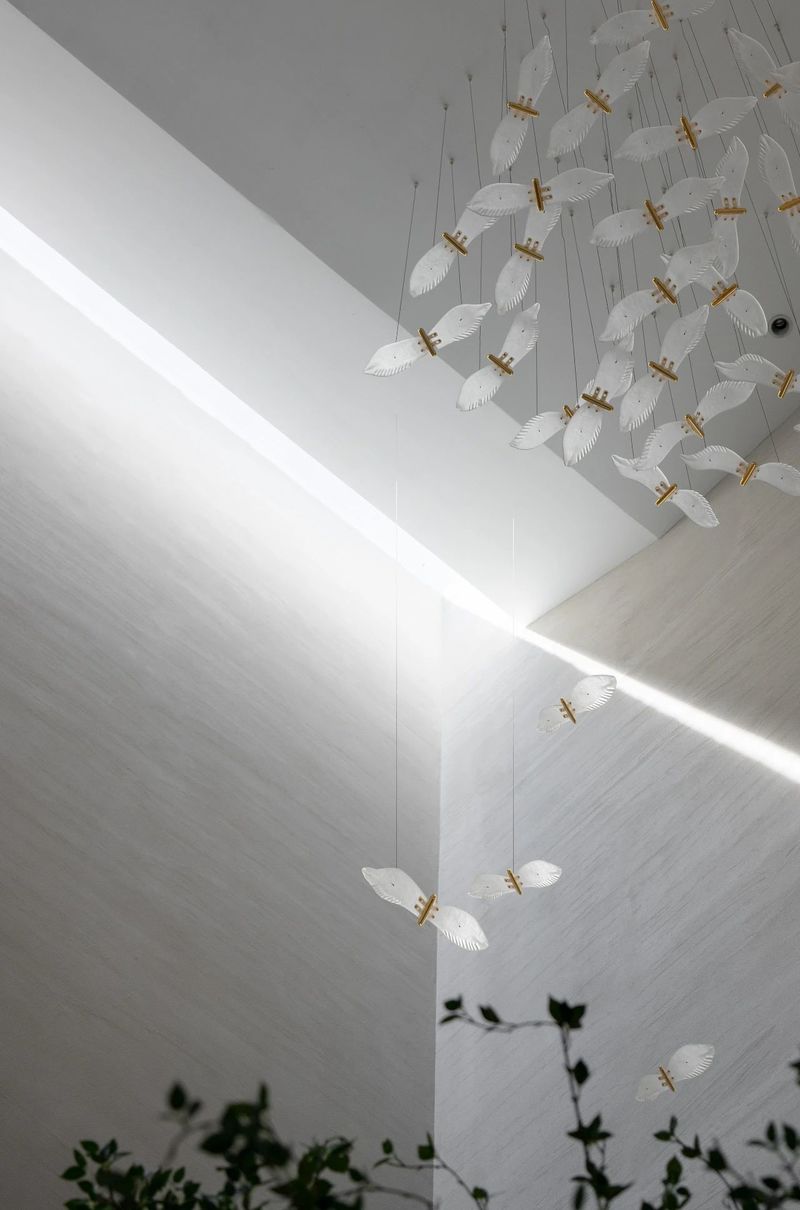 厦门建发·海玥和鸣营销中心 | 现代简约遇上东方美学-18