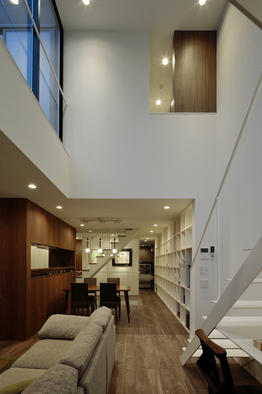 东京商业街最小住宅设计-9