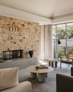 城市里的房子丨澳大利亚阿德莱德丨James Allen Architect