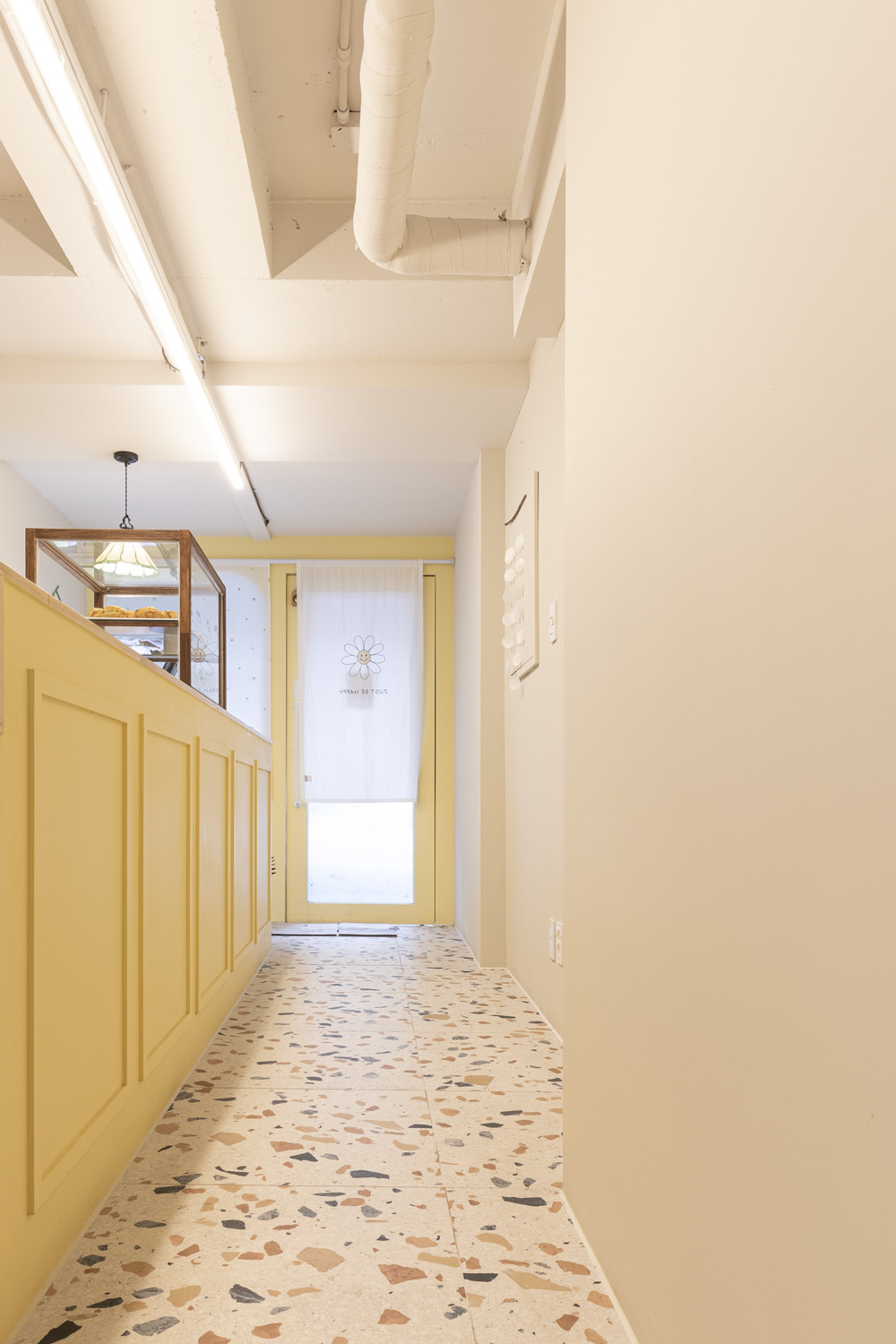 温馨 9 坪贝克店，打造温暖氛围-13