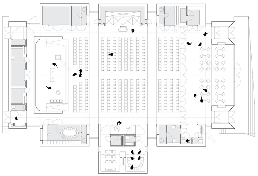 波什格伦教堂 · 瓷质立面与温暖橡木的共生空间-33