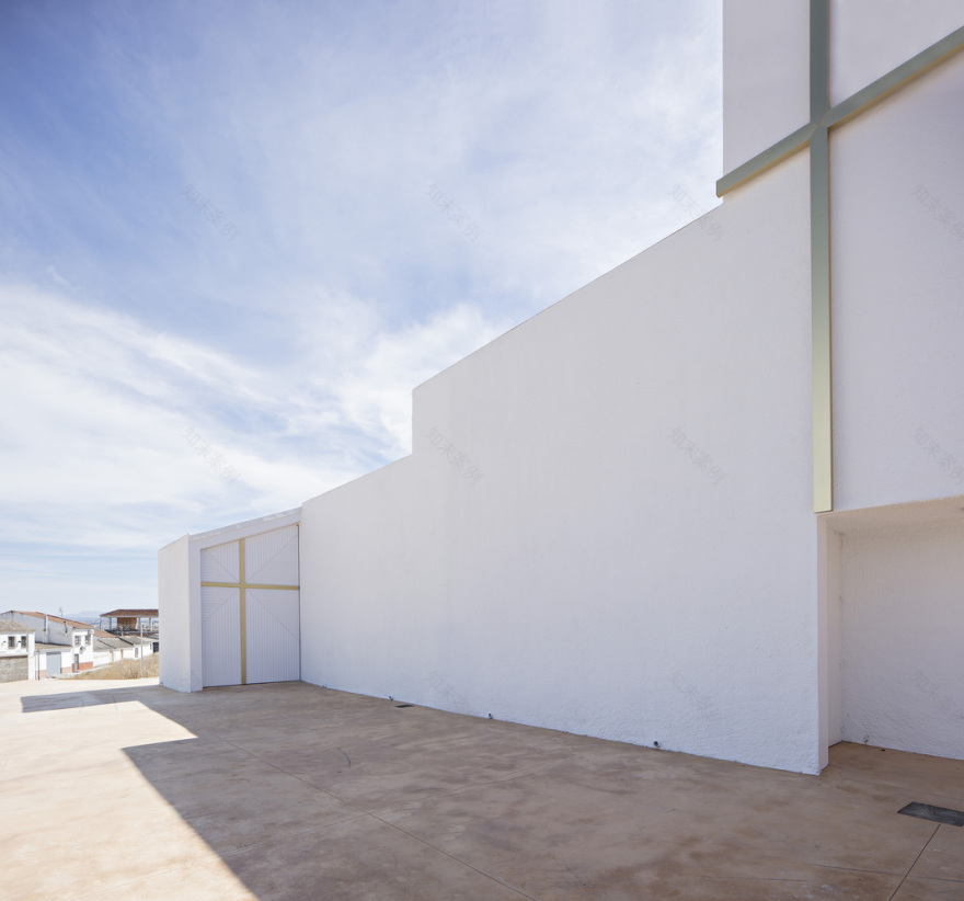 经济实用,融入历史与宗教的乡村教堂设计-26