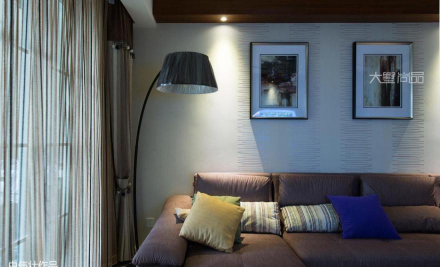 绿色与咖色共舞,打造平衡空间美感-12