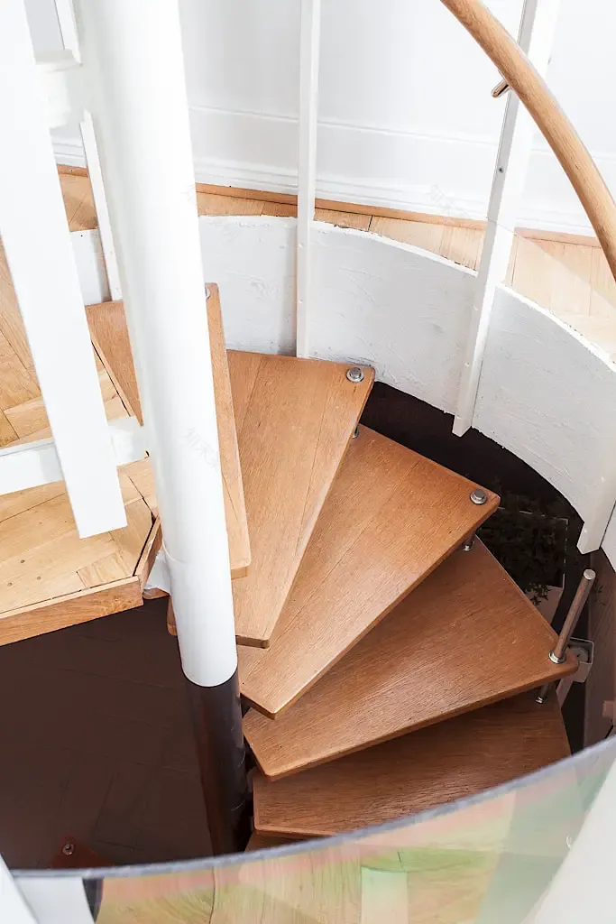 创意地下室,翻转公寓的设计亮点-7