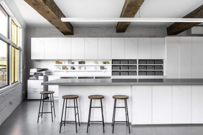 温哥华 Cutler 建筑事务所创意实验室风格办公室-12