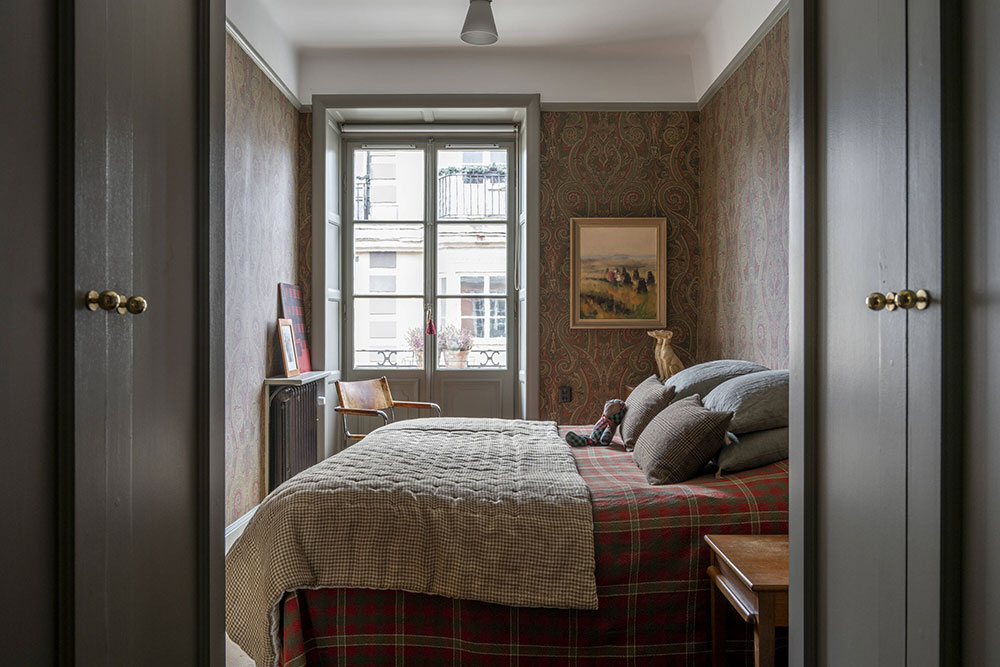 斯德哥尔摩 85 平米公寓 | 混搭风格与大胆艺术碰撞-15