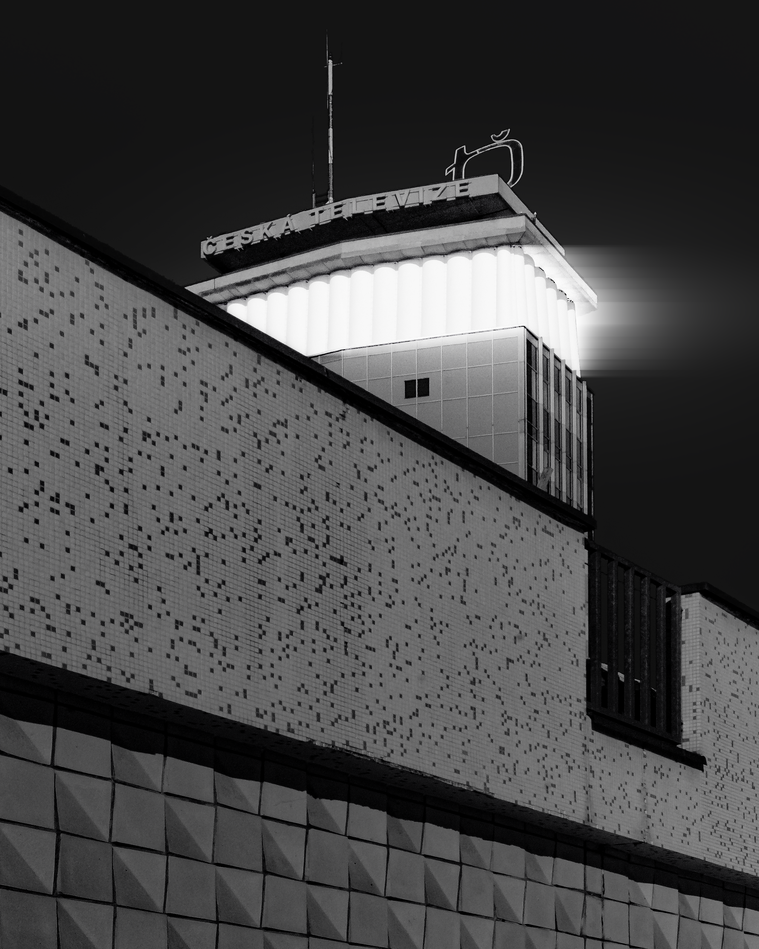 ČT // Teď ty tu jsi, jak žhavej drát ⚡️-1