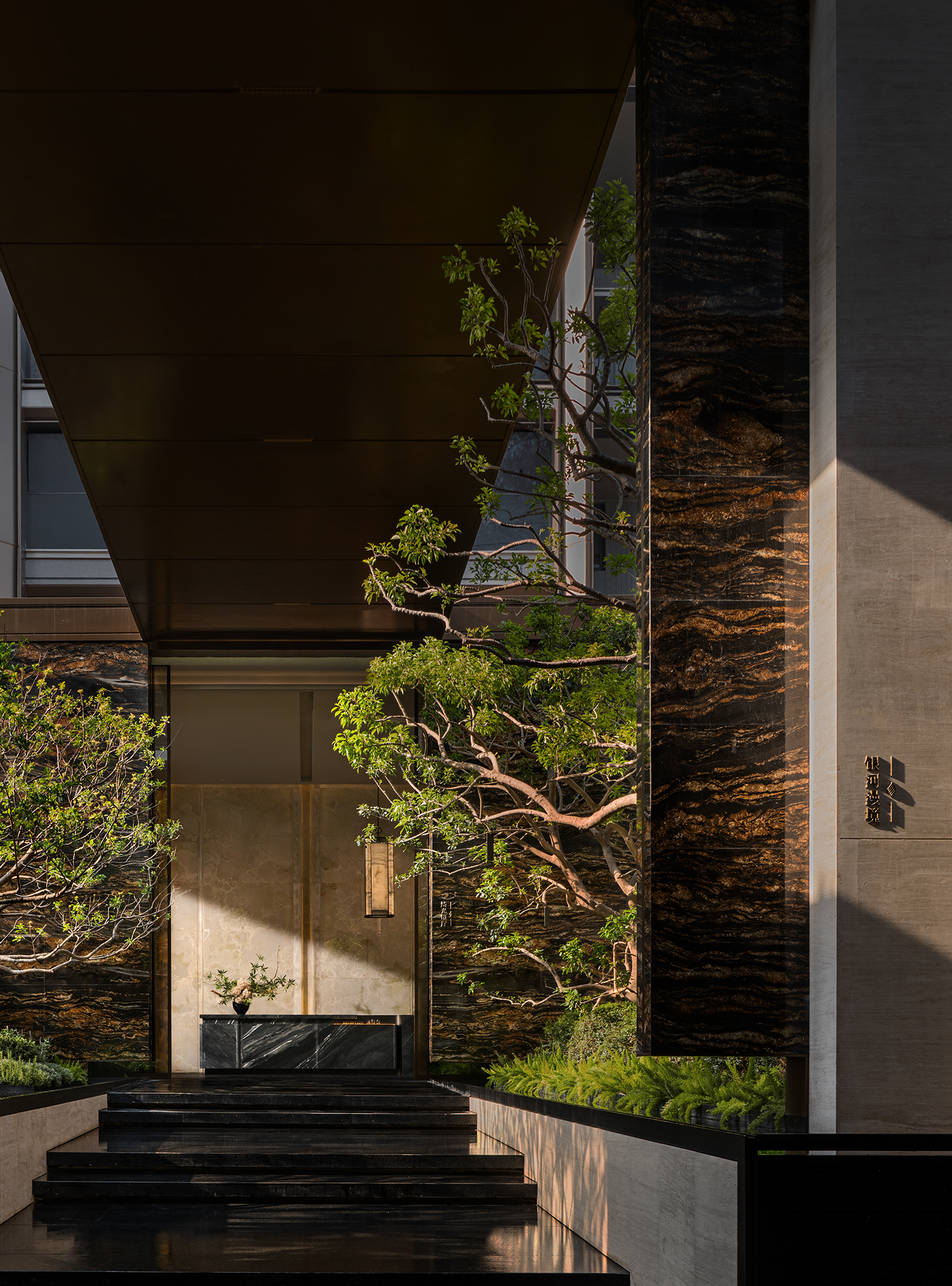 龙湖御湖境丨中国重庆丨研质共设,ZEN正象设计,UMS里表都会-1