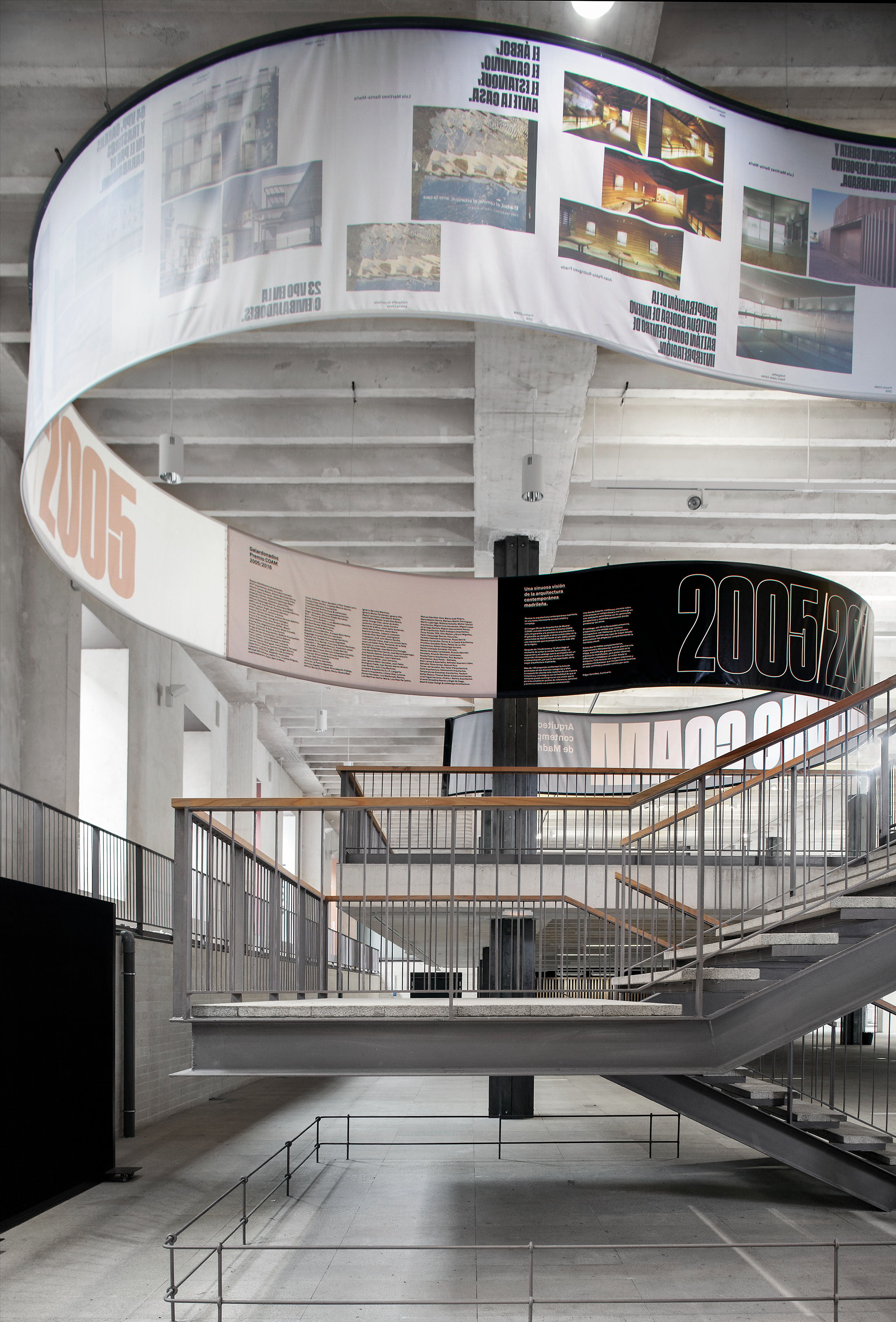 点线之间的展览空间-8