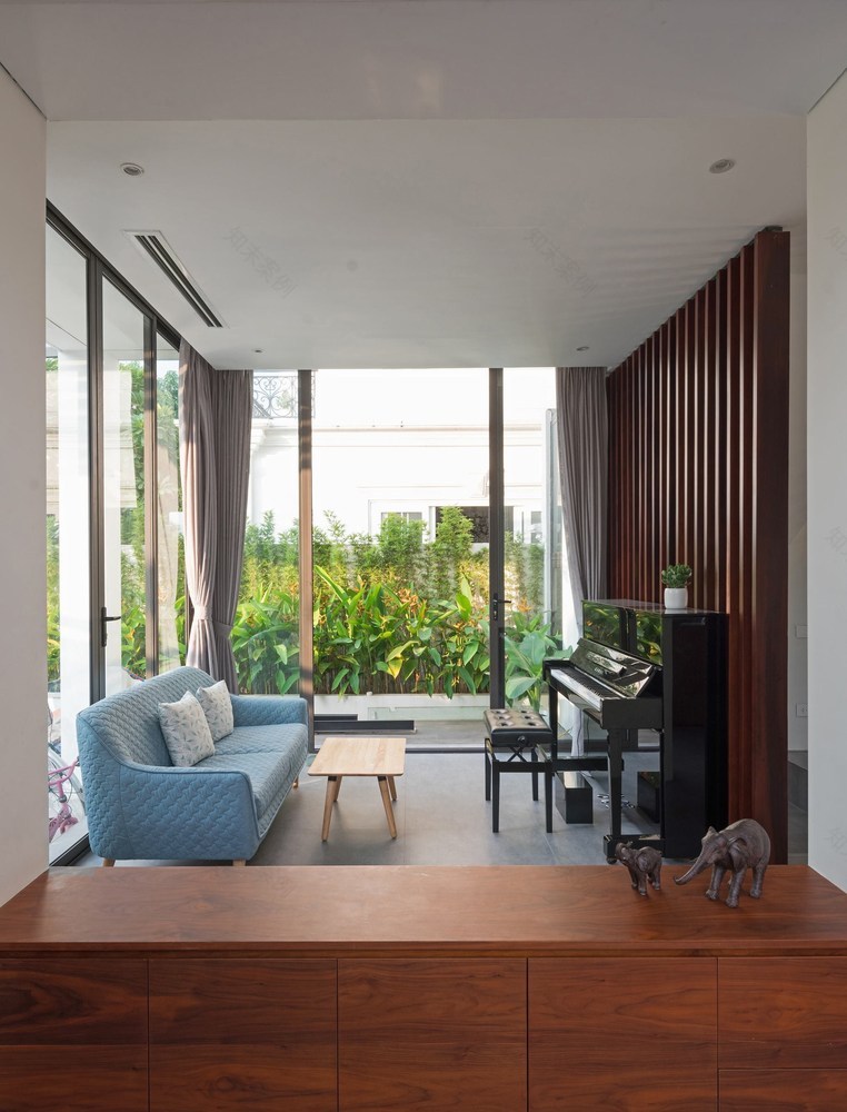 越南城市角落别墅 | 现代风格与自然景观的完美融合-40