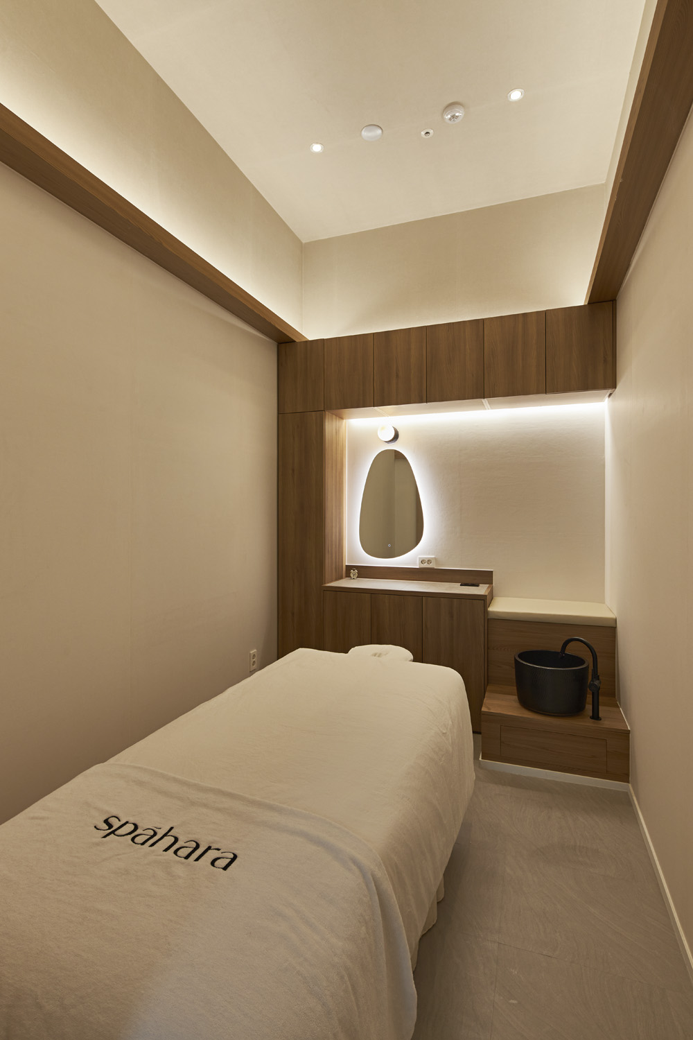 20 平米高级 SPA 空间，白色&木质调的优雅氛围-12