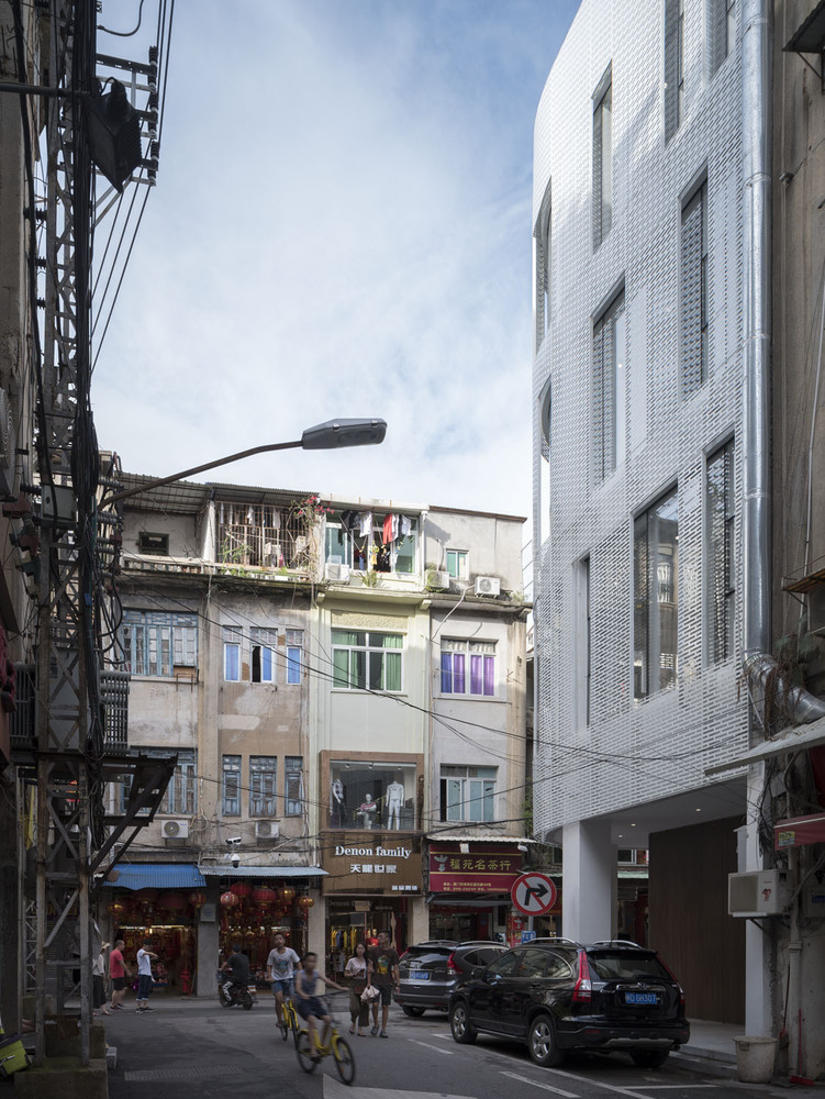 Old Building Renovation on Zhenbang Road  TEAM BLDG-35