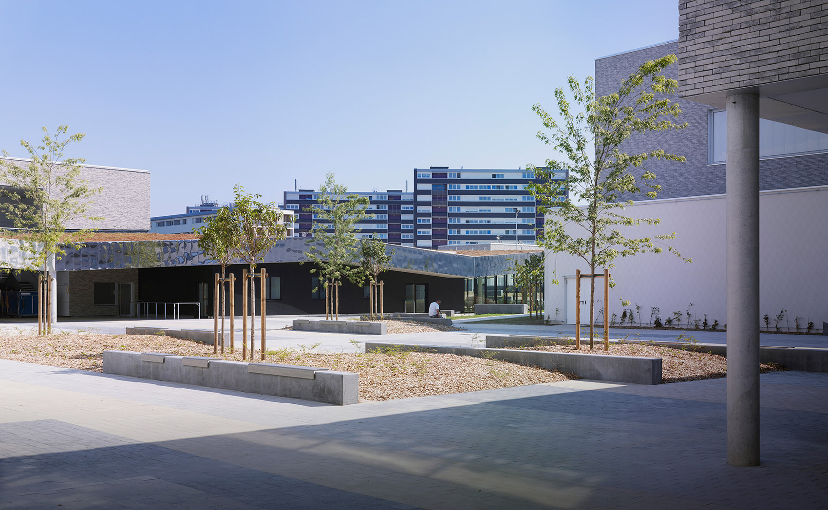 法国 Lucie Aubrac 中学丨Coldefy-39