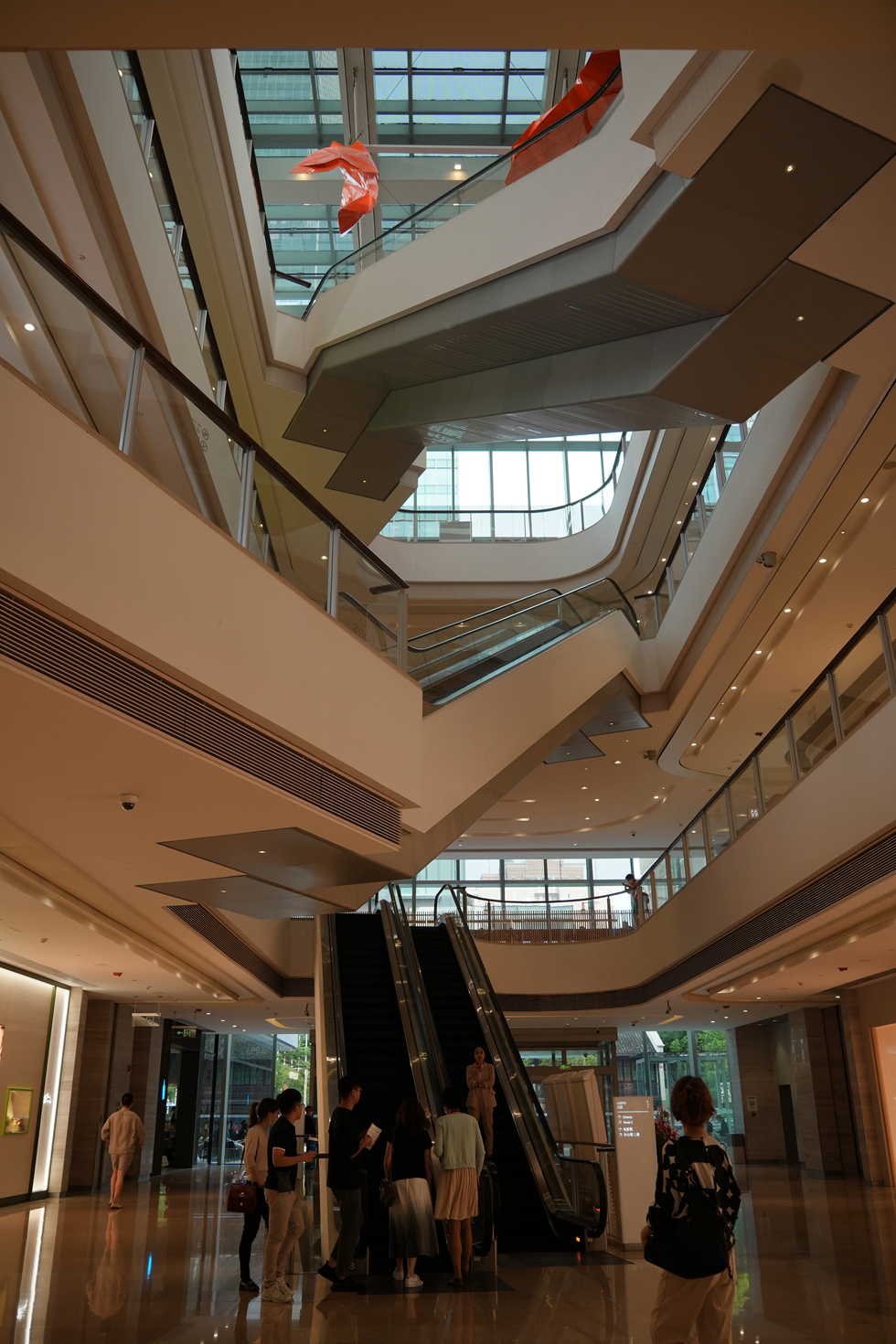 静安嘉里中心灯光提升改造设计丨中国上海丨RDI瑞国际照明设计-14