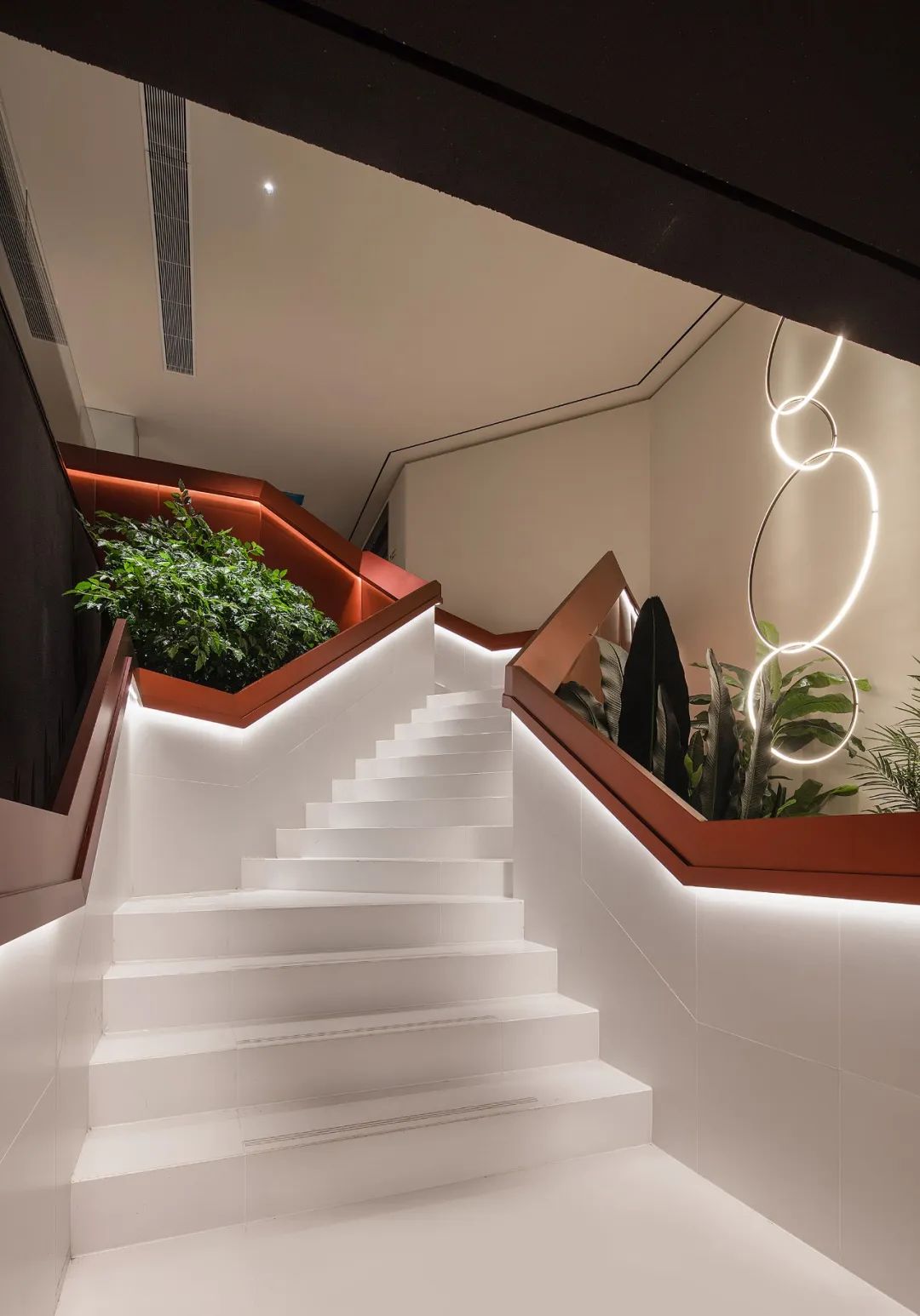 梦幻编织,光影美学——VVG 展厅设计解析-33