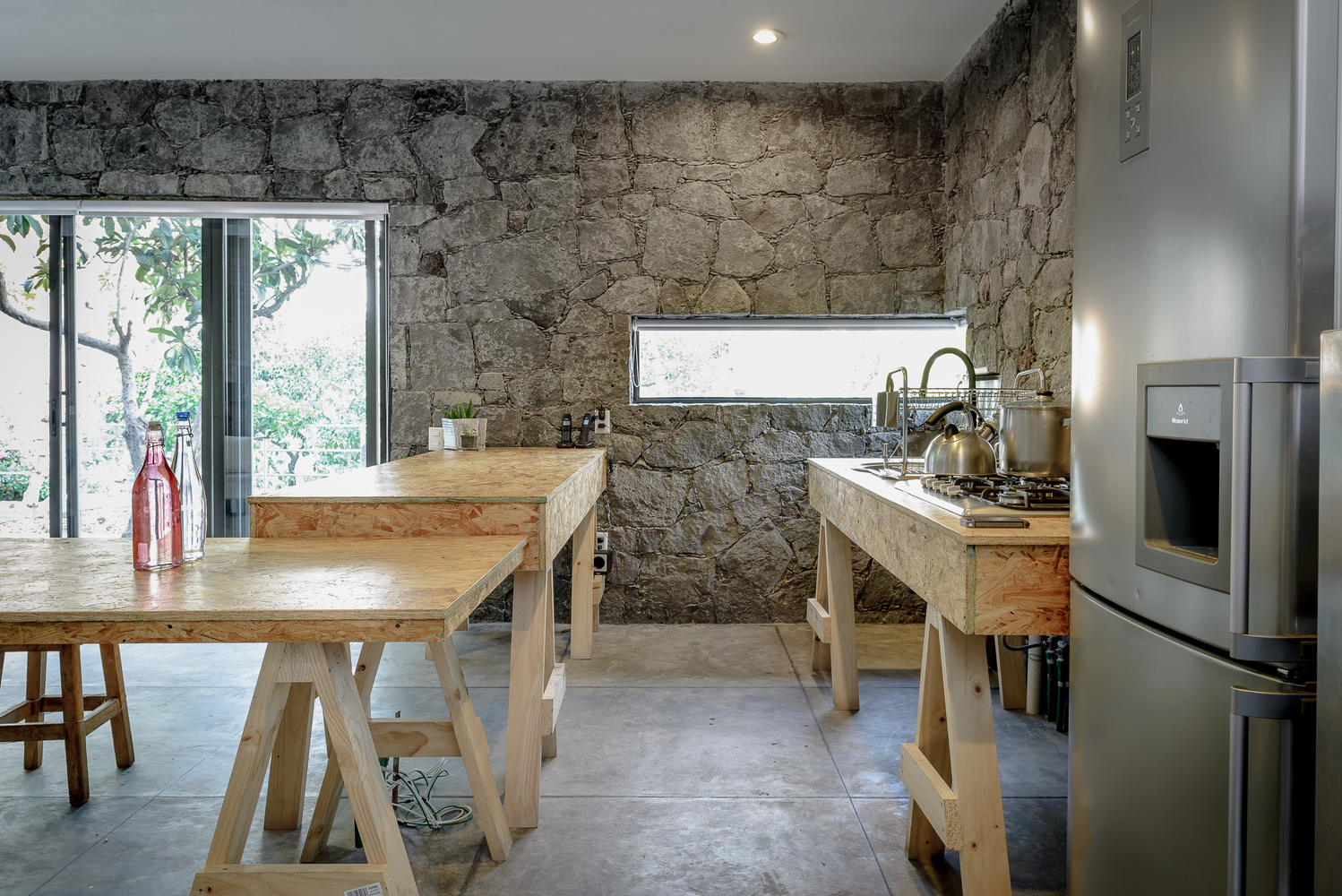 墨西哥百年家族土地上的创意住宅-33