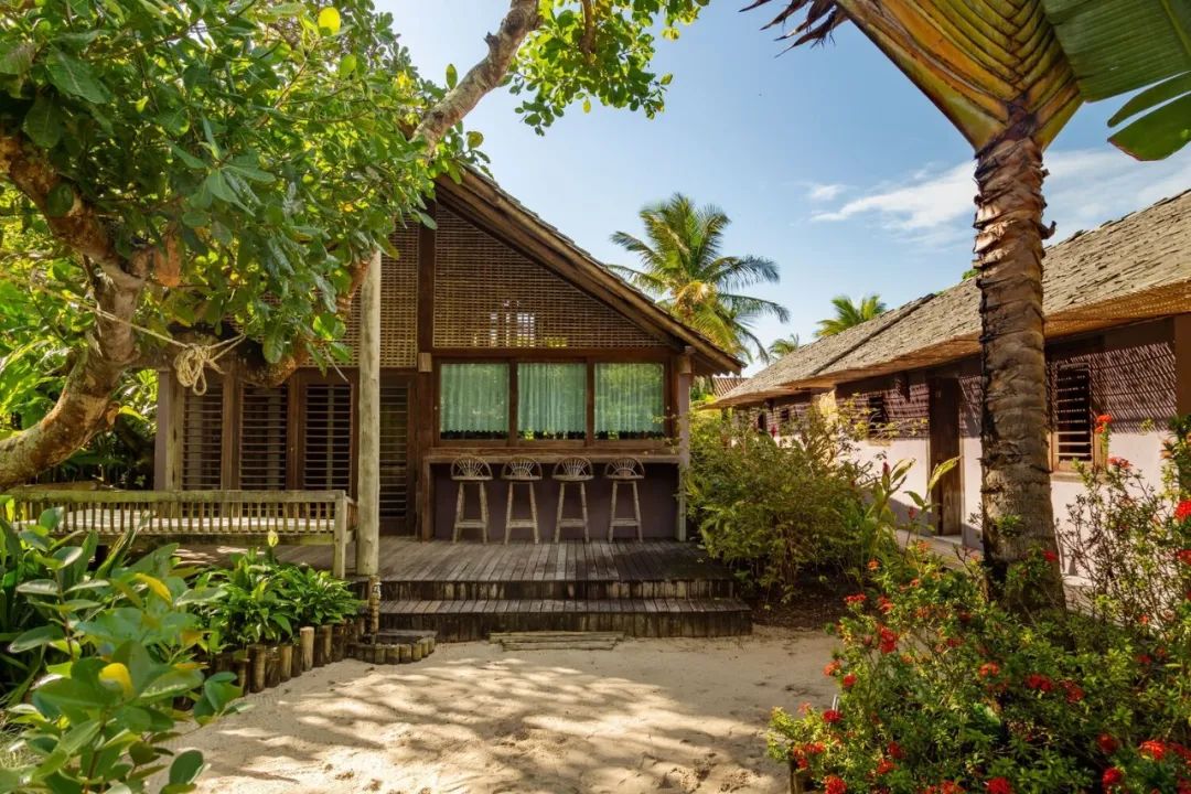 巴西悬崖小屋丨勾勾手设计网-7