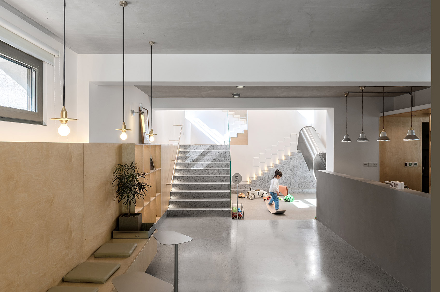 走神旅社 · 亲子友好,光影交织的山谷之家丨中国北京丨未来以北工作室-48