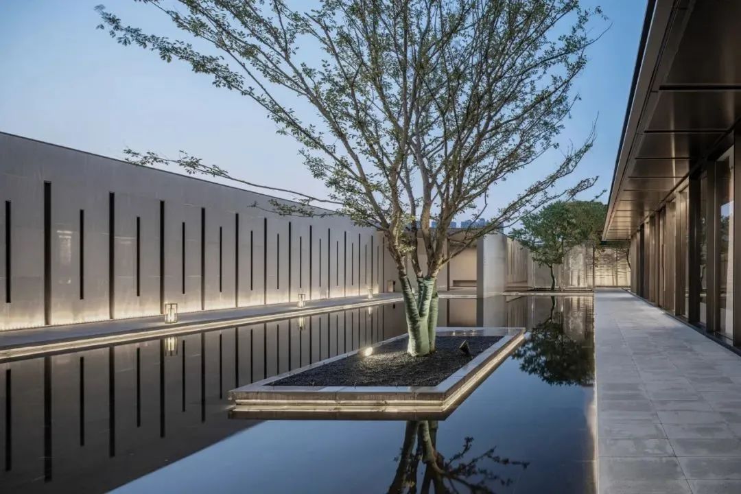 世茂·璀璨荣里 | 现代解构主义的水乡景观设计-42