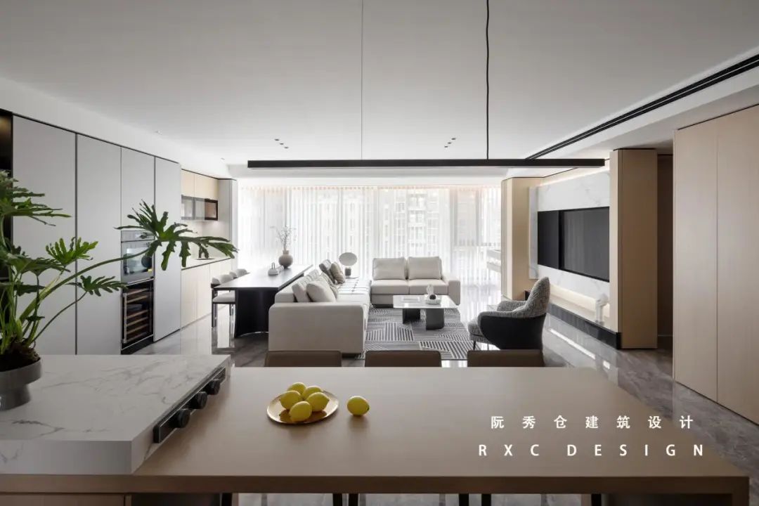 公园里 150㎡原木与灰黑的现代空间丨中国合肥丨阮秀仓建筑设计-17