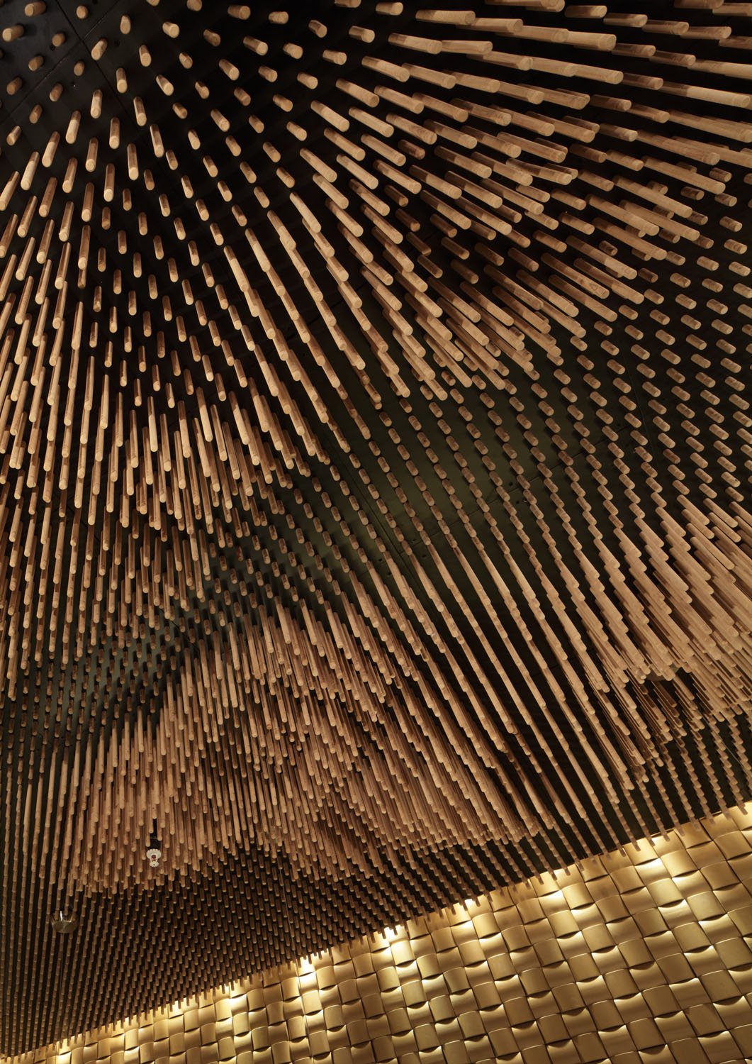 洛杉矶日式餐厅云朵天花板设计-15