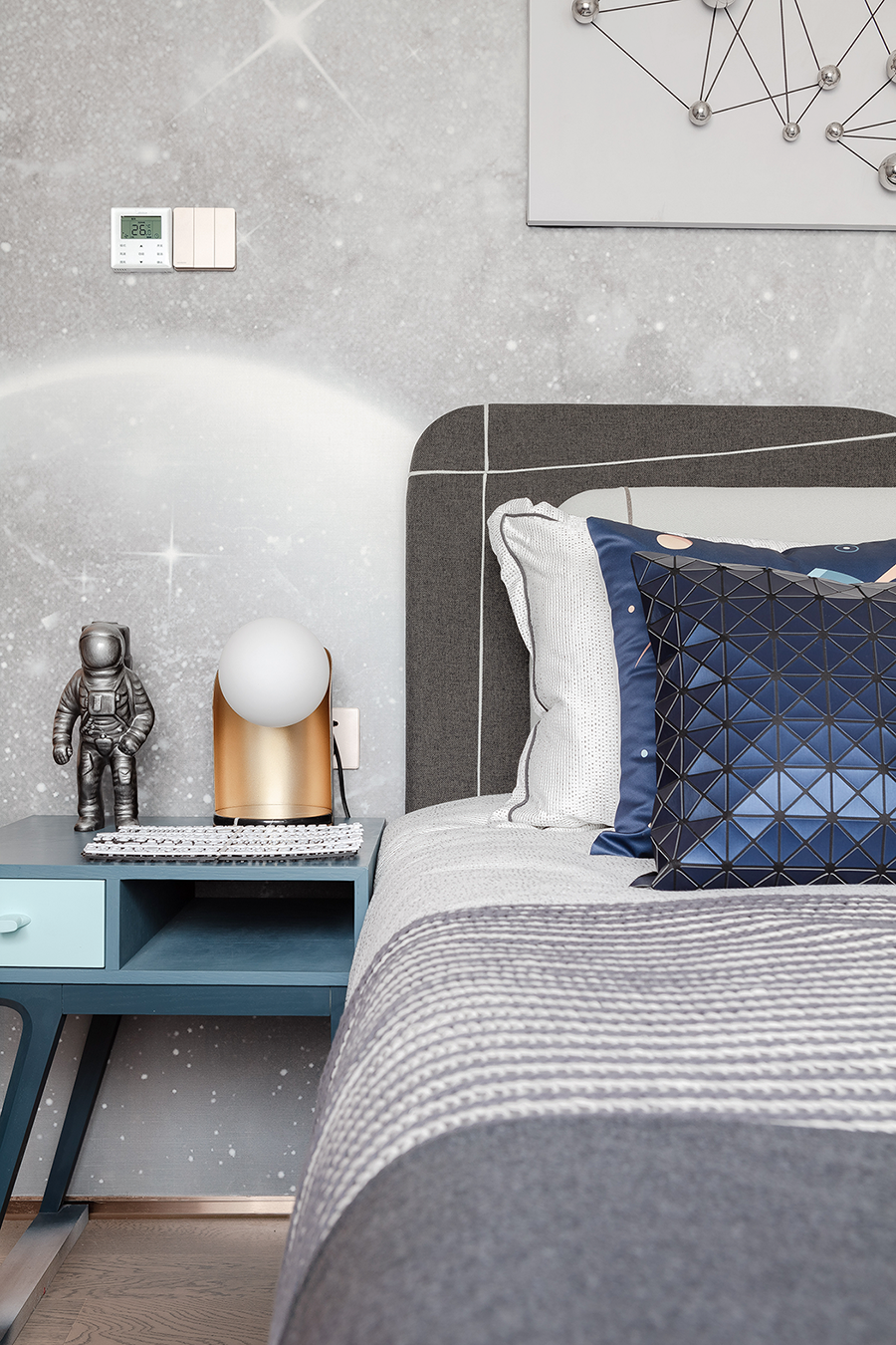 现代城市别院 | 简约几何与激情色彩的完美融合-21