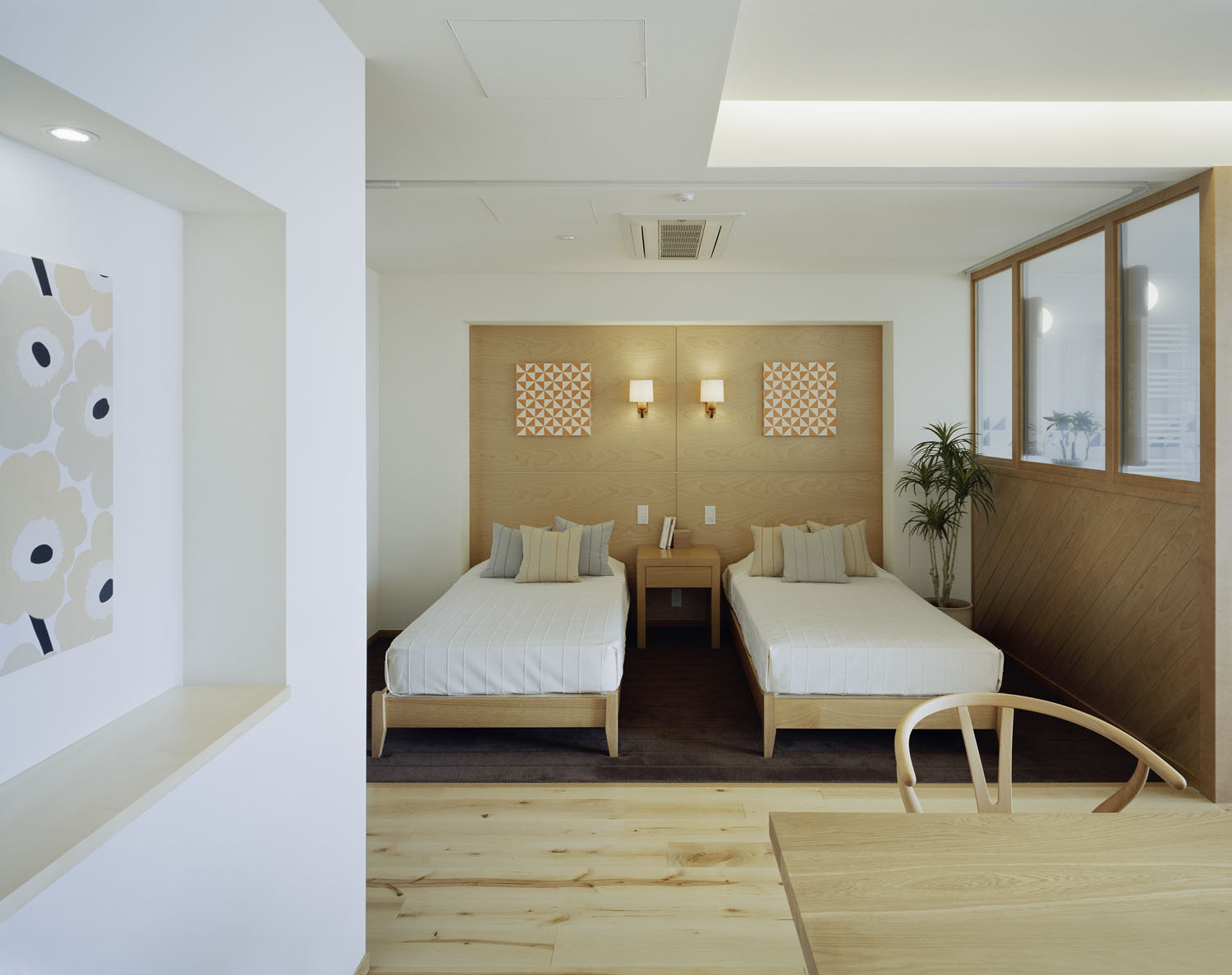 由于Brillia可能是特定品牌名或专用词直接音译即可；INAGEKAIHINKOEN 整体不像熟悉的常见单词组合，如果 INAGE 是地名 稻毛 ，结合语义此处可能想表达 稻毛开发品公园 ，但不确定性较强

总体勉强翻译为：布里利亚 稻毛开发品公园可能无法准确表意，这个结果仅供参考，你可以检查原文或补充更多背景信息 丨日本千叶丨设计事務所ima-7