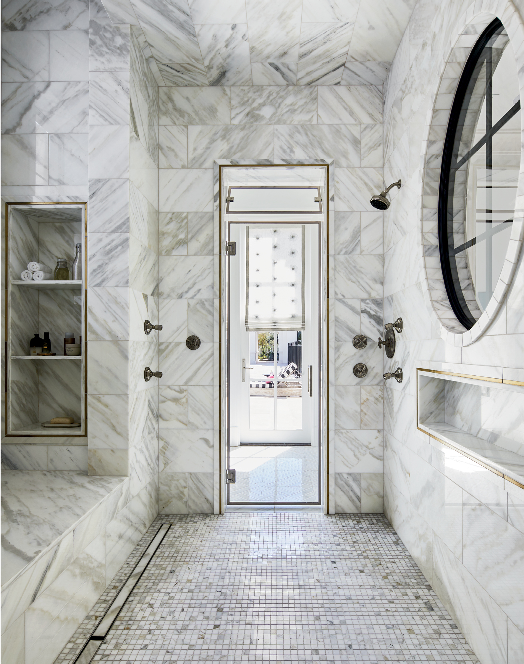 欧式别墅丨LUXE Interiors + Design-34