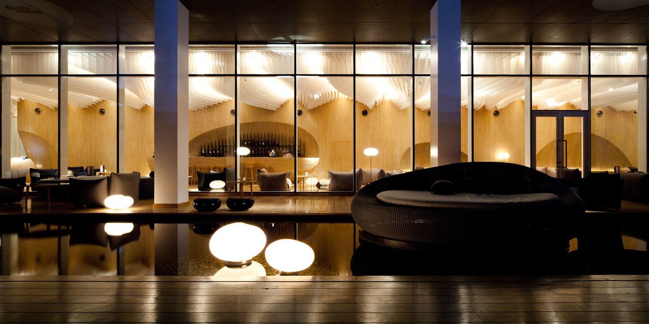 hilton pattaya lobby bar and linkage spaces-13