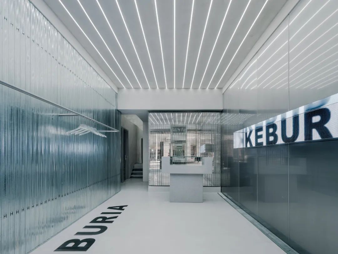 Keburia服装店,店铺设计-2