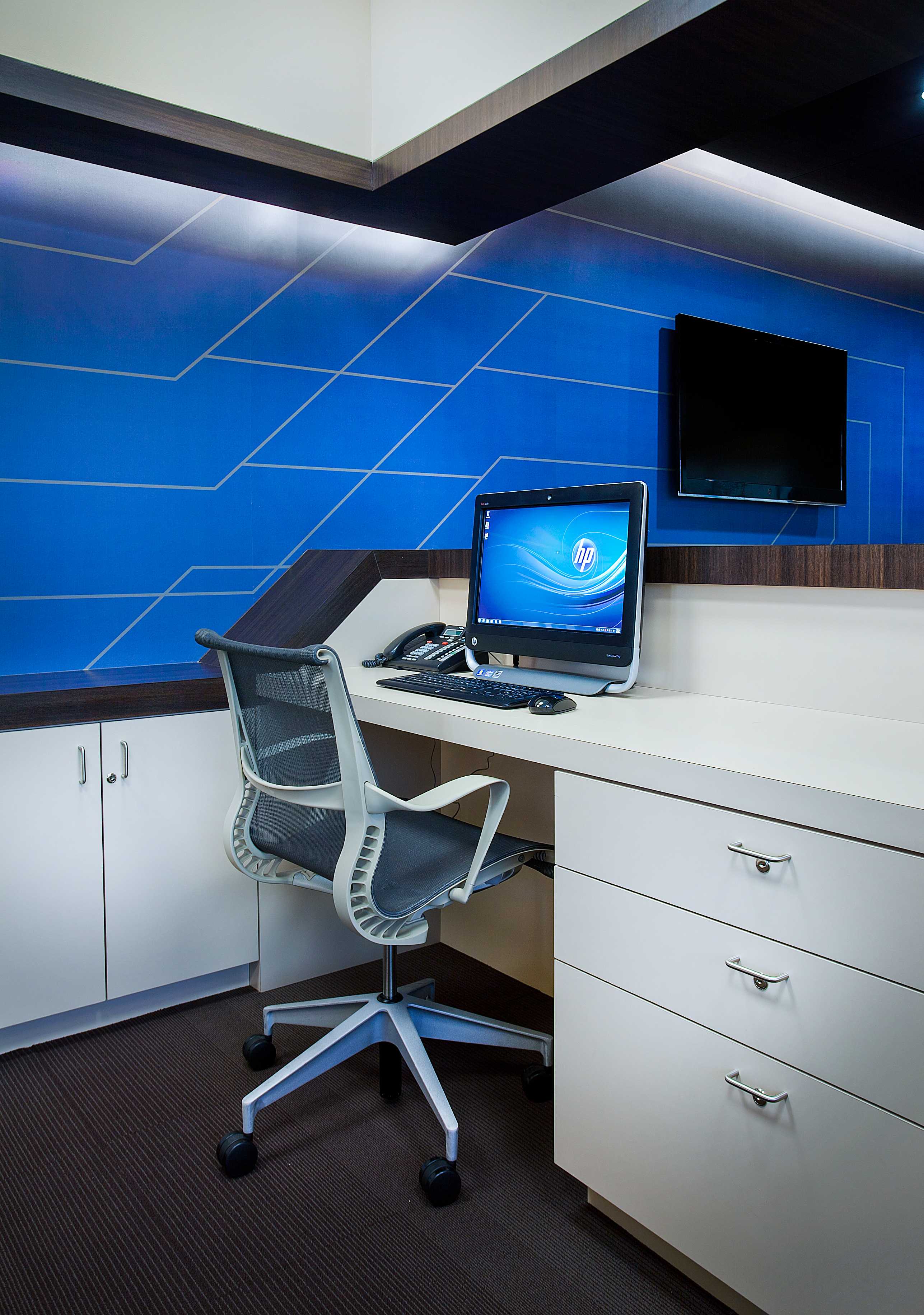 洛杉矶 Retina Macula 研究所新医疗办公室-3