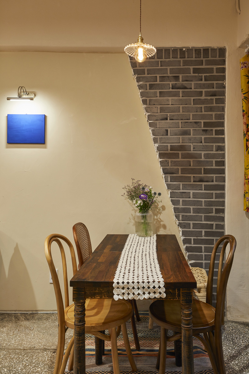 隐秘的糖果盒 | 9 平米复古风咖啡馆设计-6