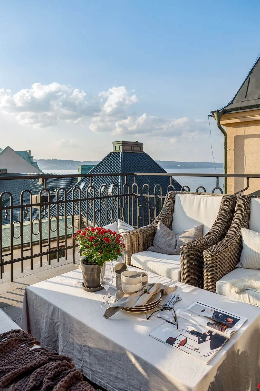 瑞典湖畔的砖墙公寓 | 宁静的斯堪的纳维亚风格-20