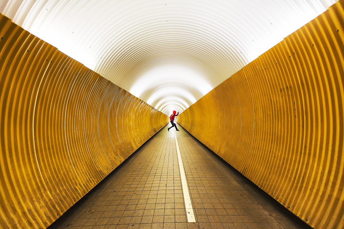 红色连帽衫系列丨瑞典丨Calle Artmark-7