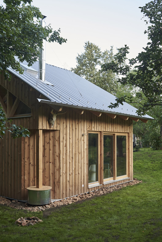 匈牙利木结构住宅,融入自然景观的设计之作-28