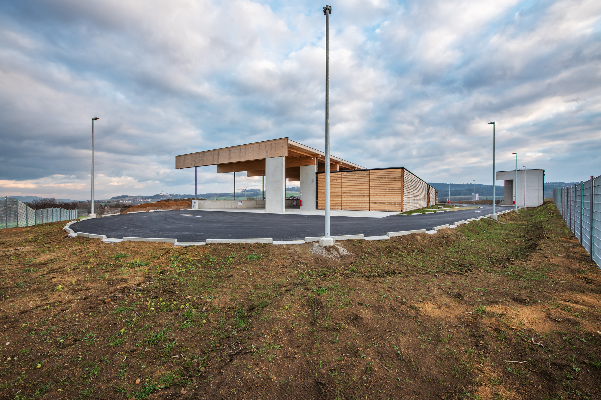 可回收材料收集中心丨奥地利丨RUHM Architekten-27