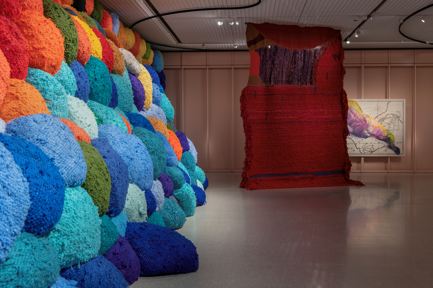 挪威新国家博物馆“Pillars”展览空间设计丨2050+-40