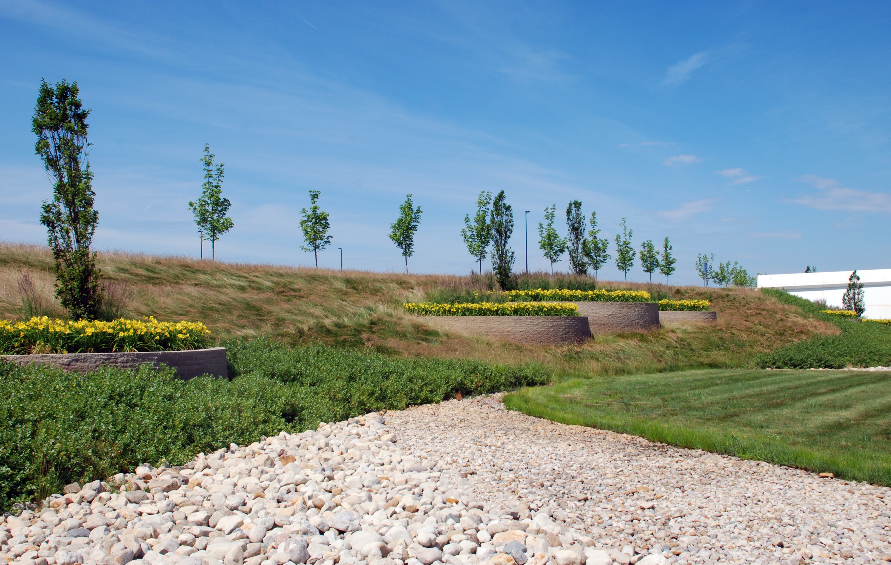 John Glenn Columbus International Airport Gateways | EDGE Landscape Architecture, Urban Design, Planning-2