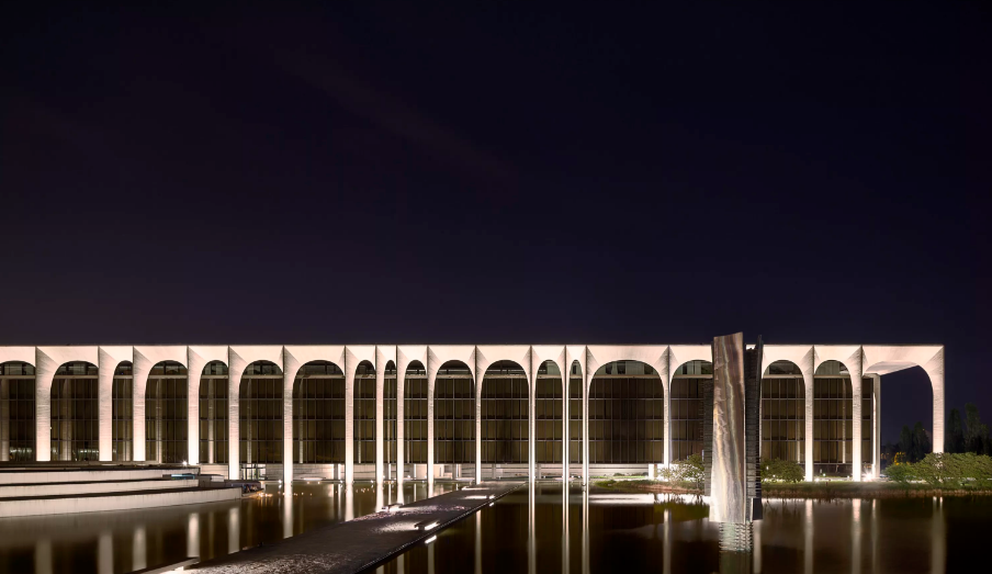 尼迈耶的蒙达多利集团总部丨意大利-20