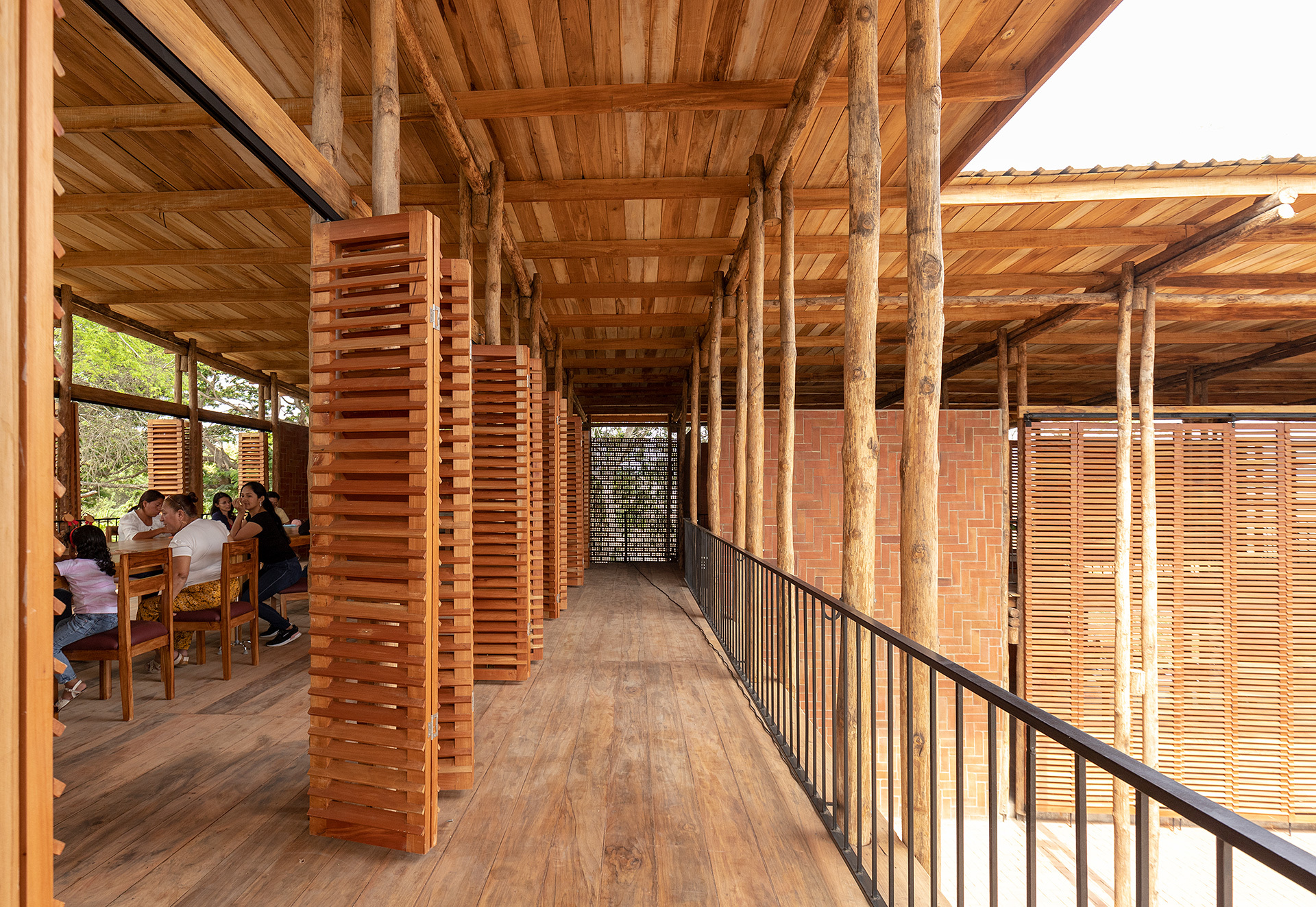 Community Productive Development Center Las Tejedoras / Natura Futura Arquitectura + Juan Carlos Bamba-38