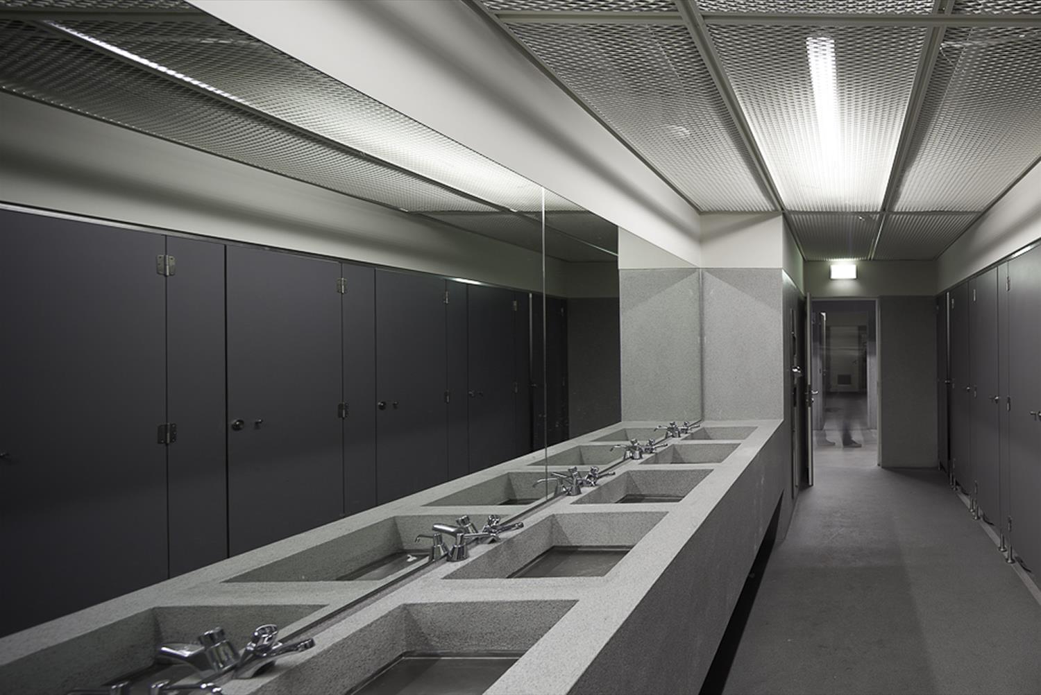 葡萄牙 Lousada 市立中学 | 环保与科技融合的现代教育空间-33