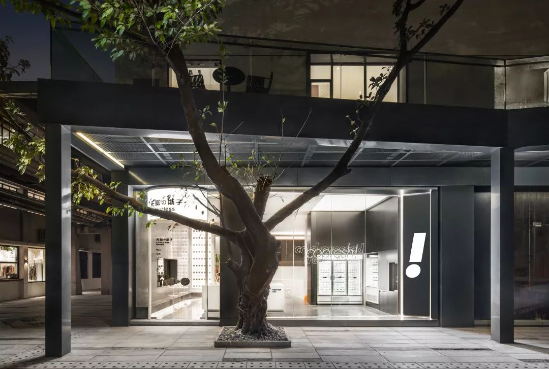 "无聊の瓶子"冷压果汁店 | 科技鲜榨,保留食物全营养-41