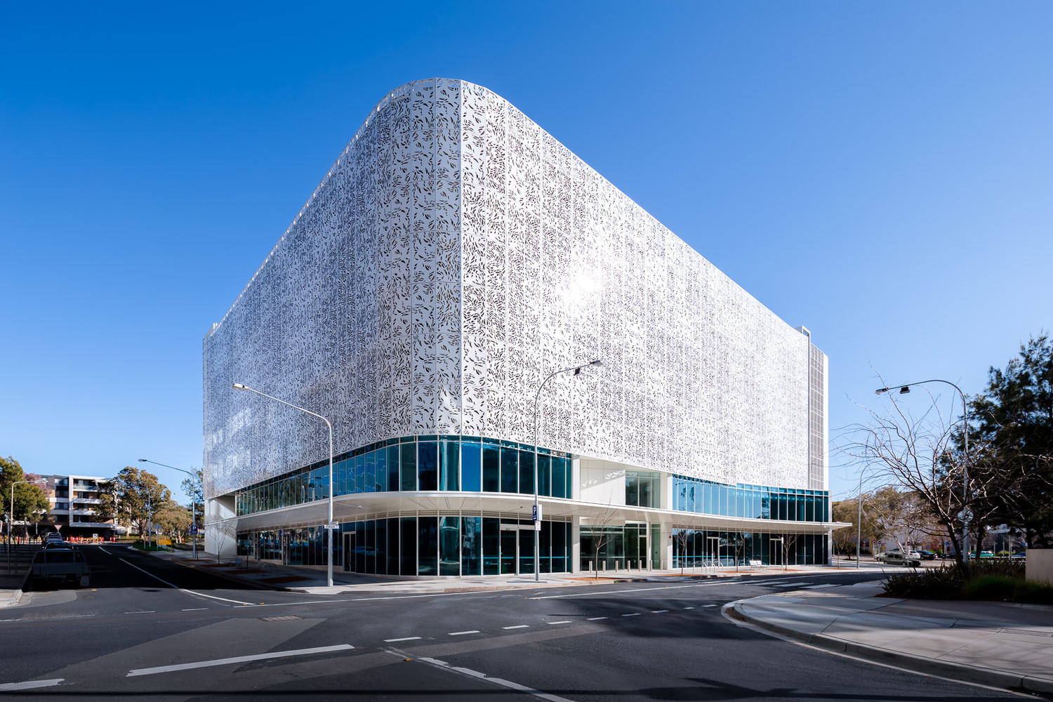 Skypark Car Park May + Russell Architects-28