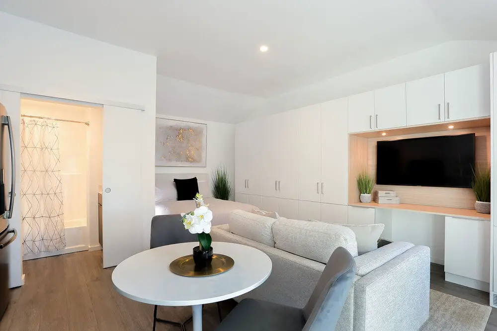 旧车库变身高颜值设计小屋-8