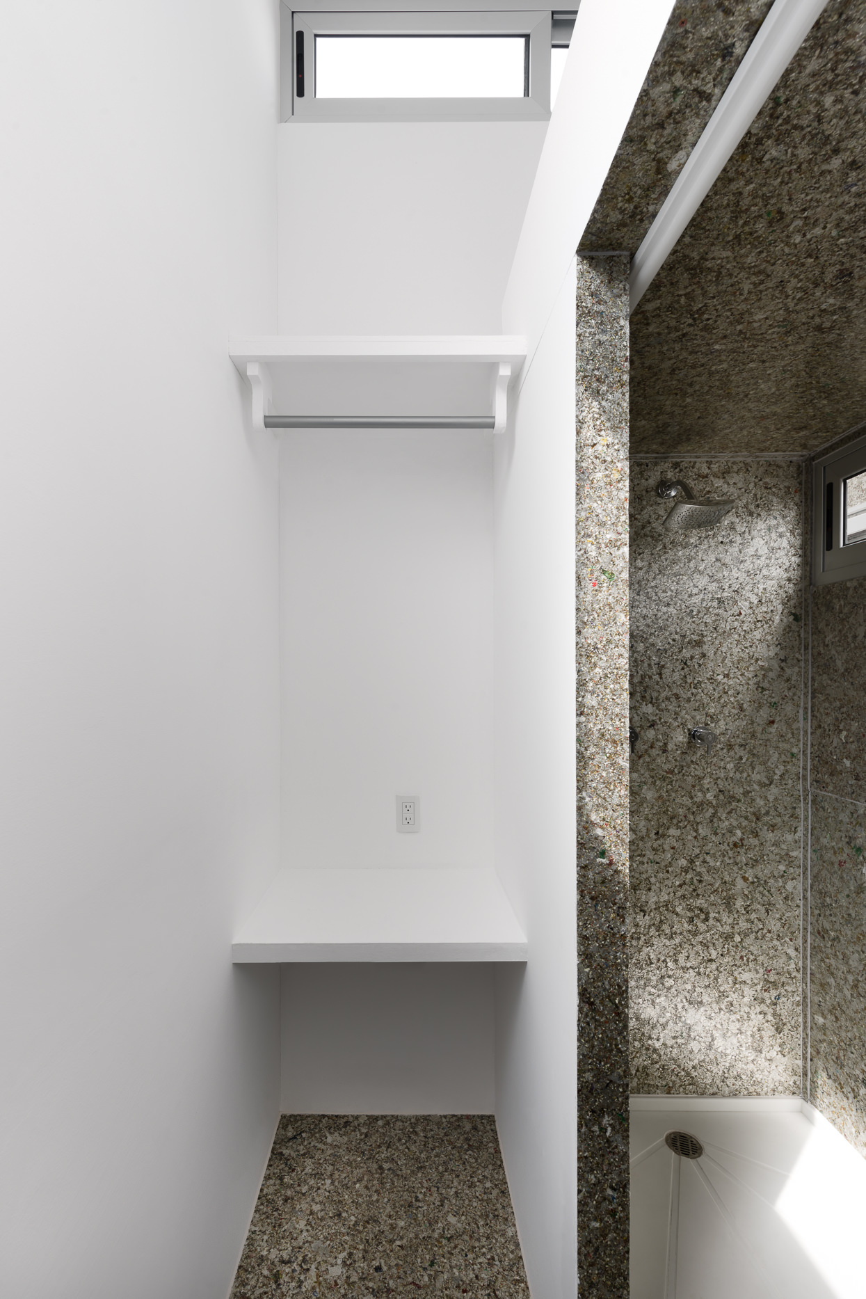 Temporary Pavilion for Healthcare Workers / Revolution-45