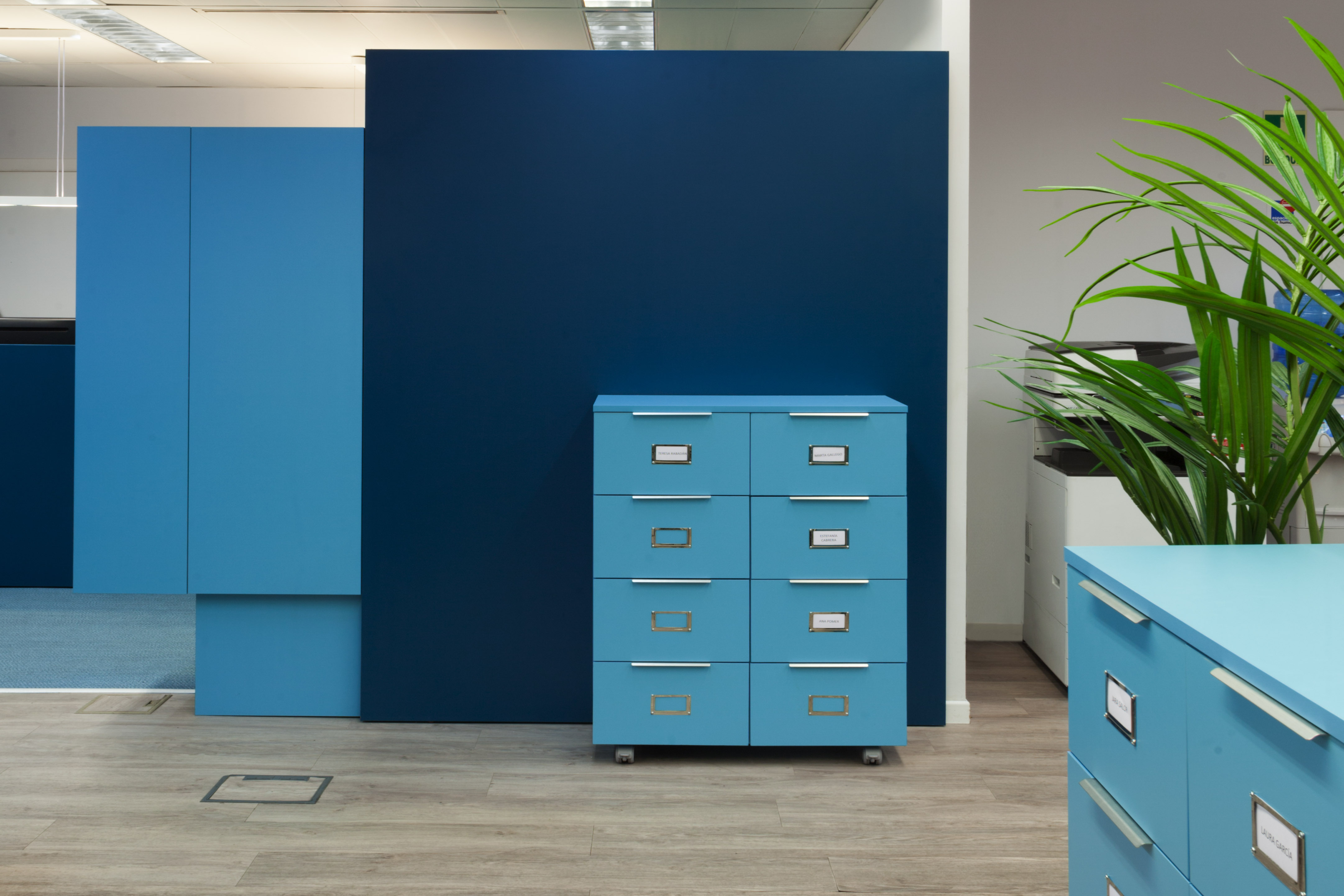 面向 Turia 公园的视野开阔办公空间-26