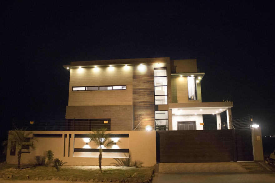 桥之屋 · 垂直视野的室内设计实践-16