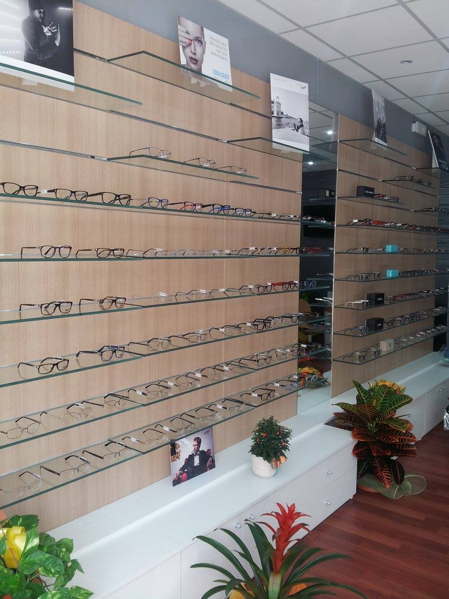 特米尼眼镜店-5